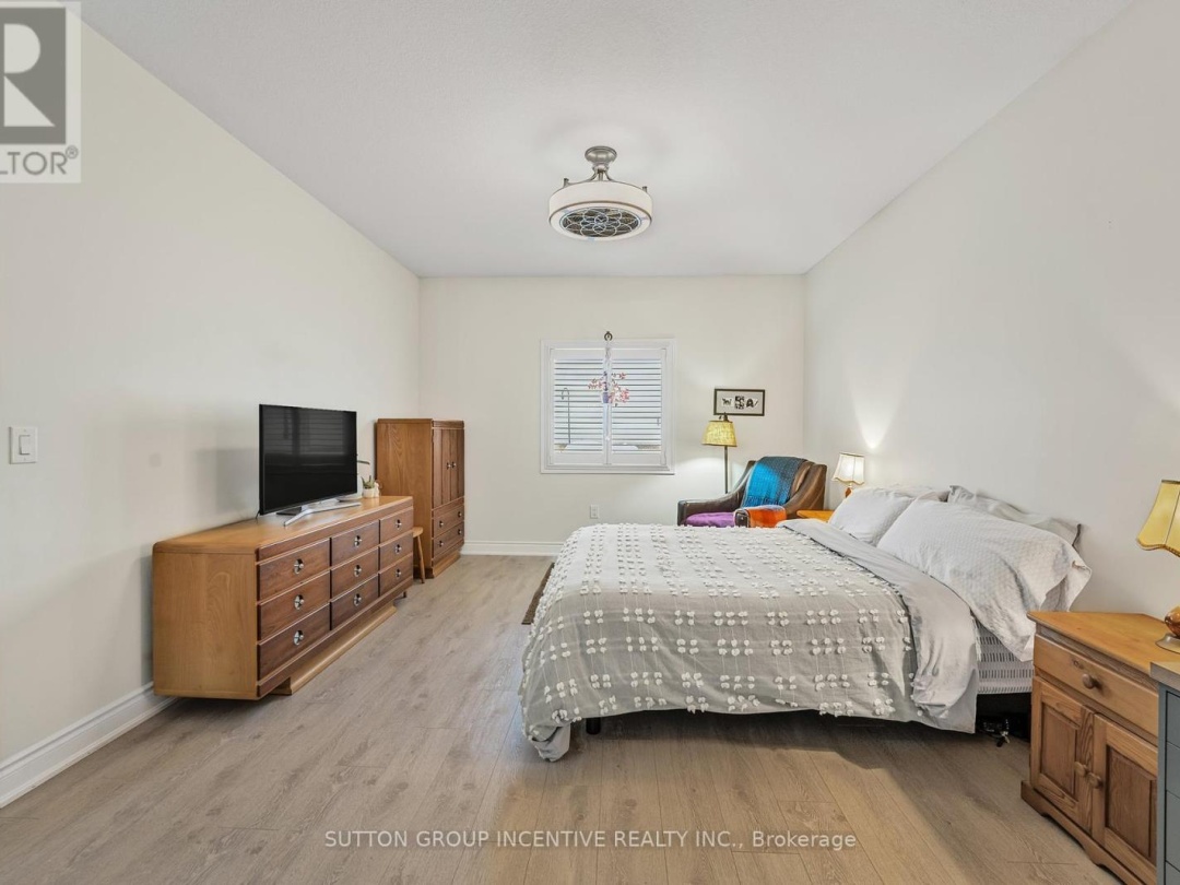 104 Lily Drive, Orillia