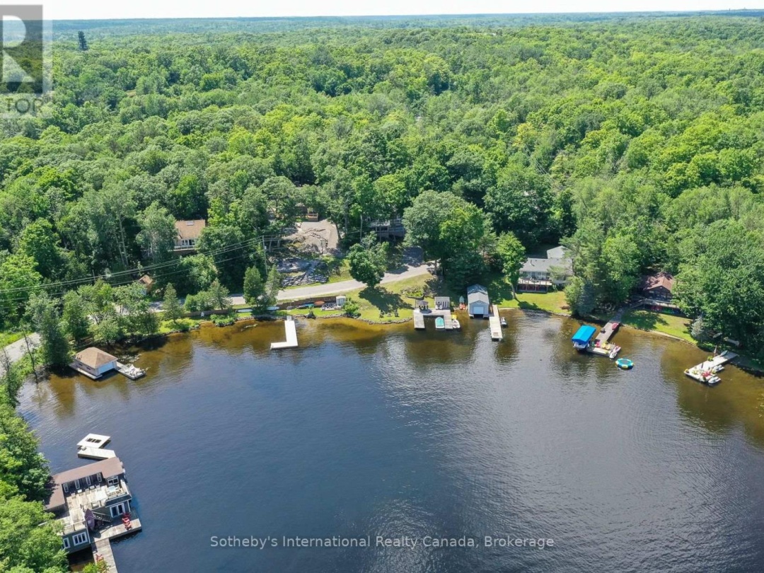 1062 BRADLEY ROAD, Lake Muskoka