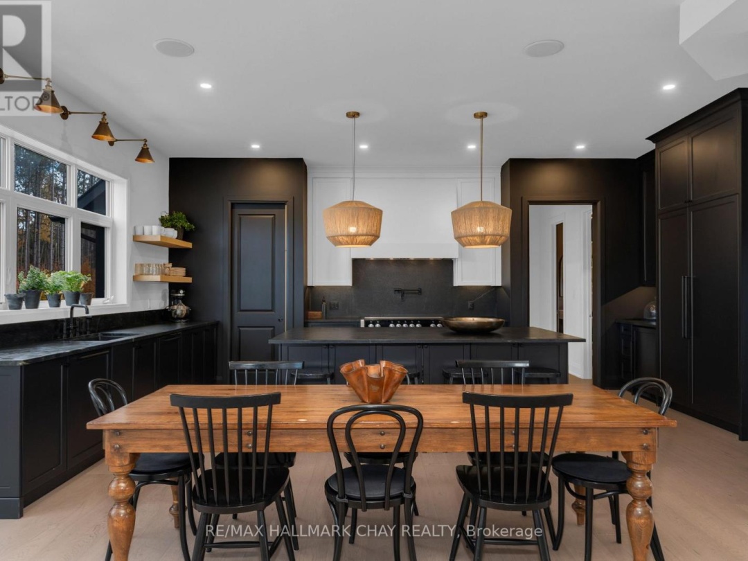 72 GEORGIAN GRANDE DRIVE, 