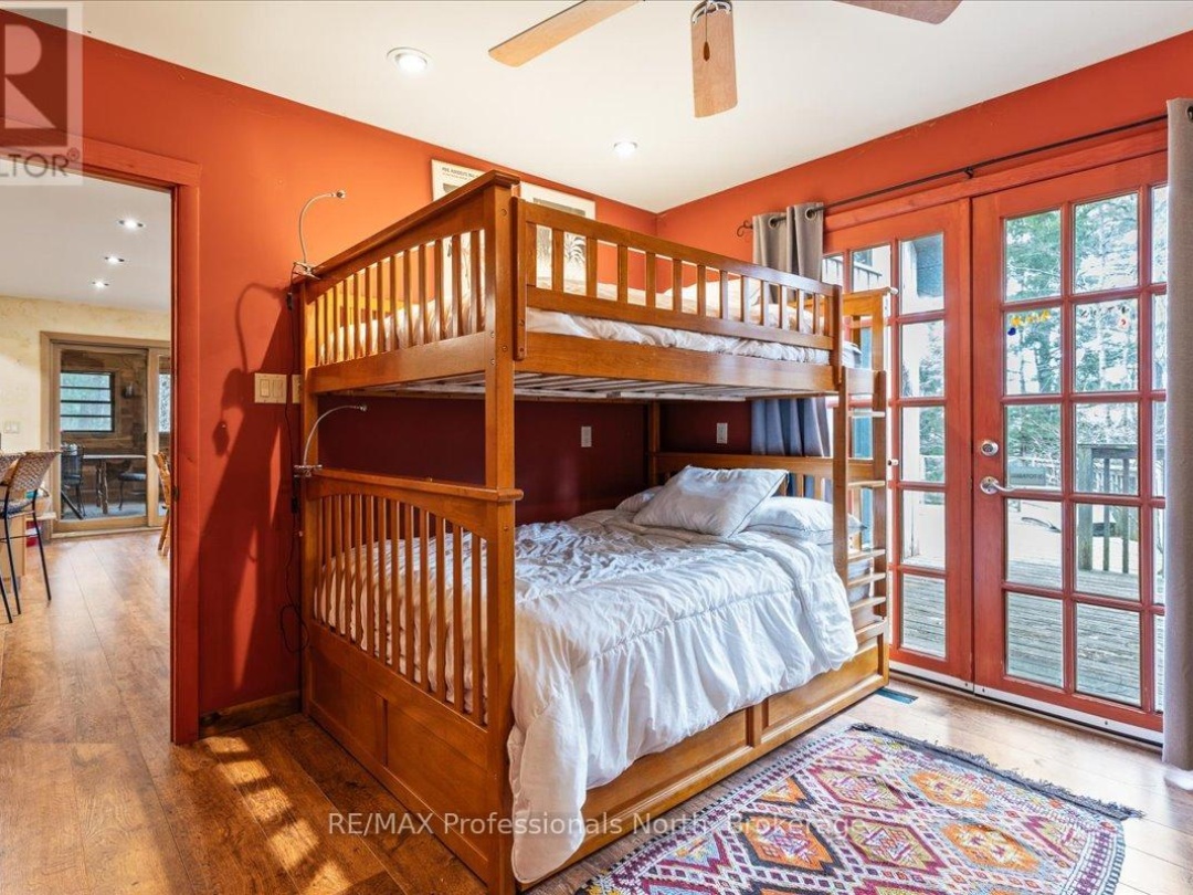 1032 Parallel Falls Lane, Mountain Lake