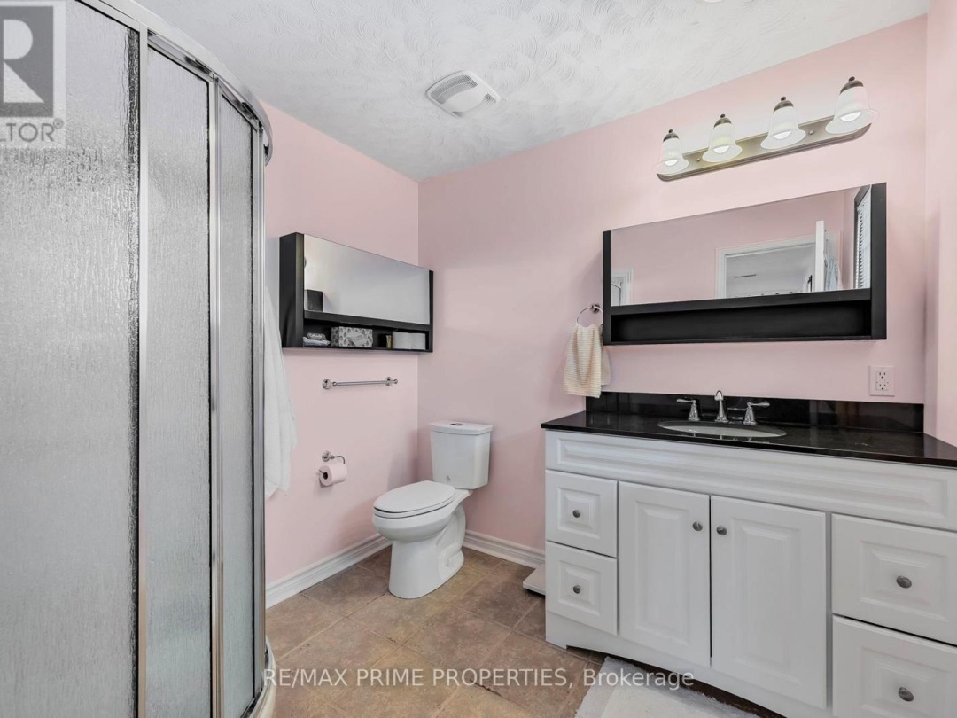 201 - 585 ATHERLEY ROAD, 