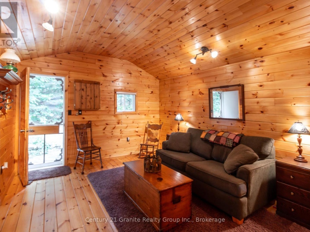 1528 DIGNAN ROAD, 