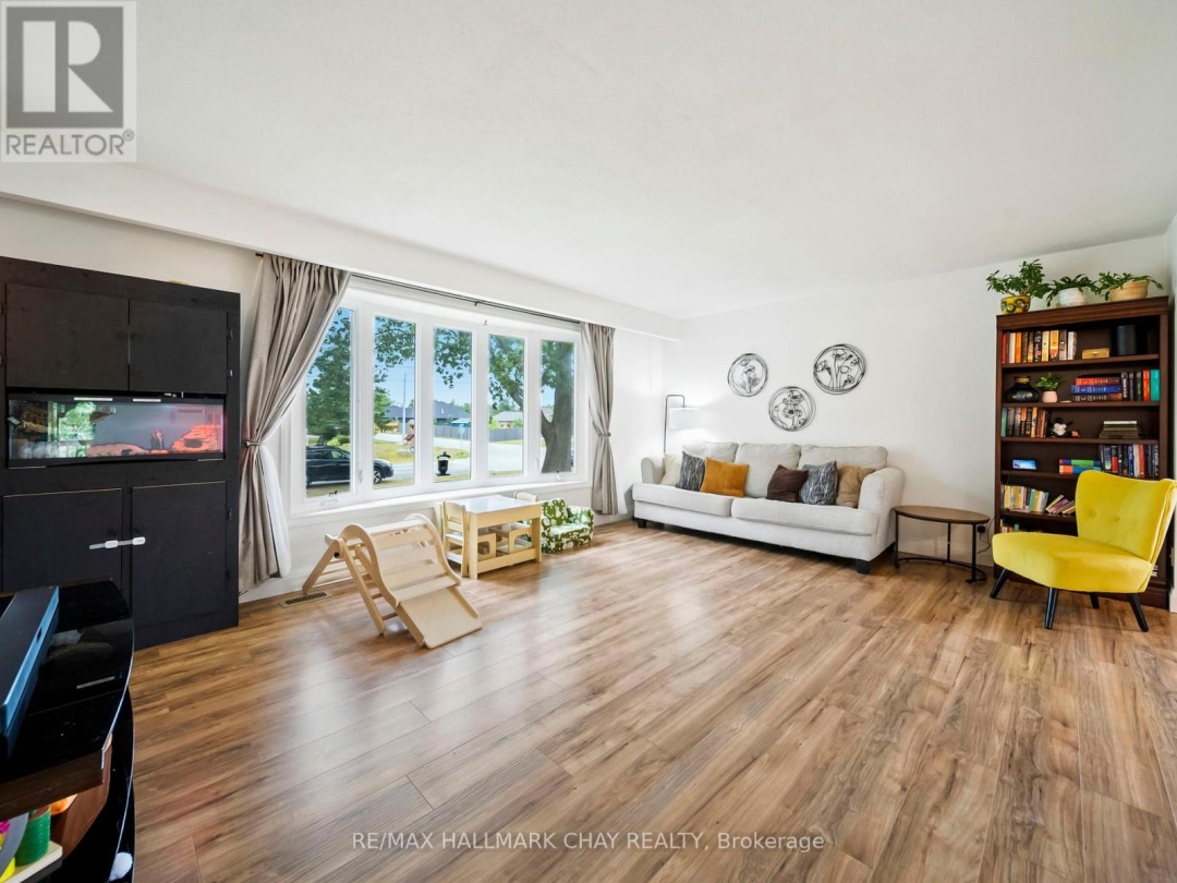 5 DEMONT DRIVE, 