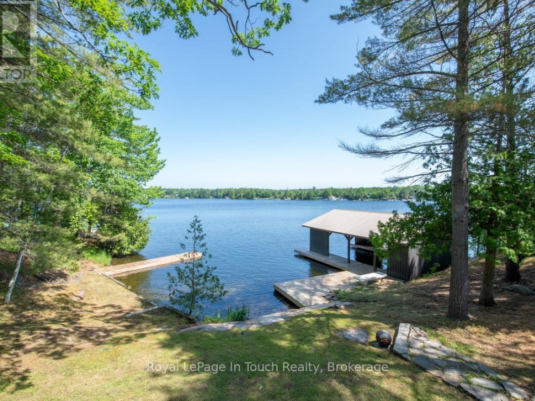 211 PICKEREL POINT ROAD, 