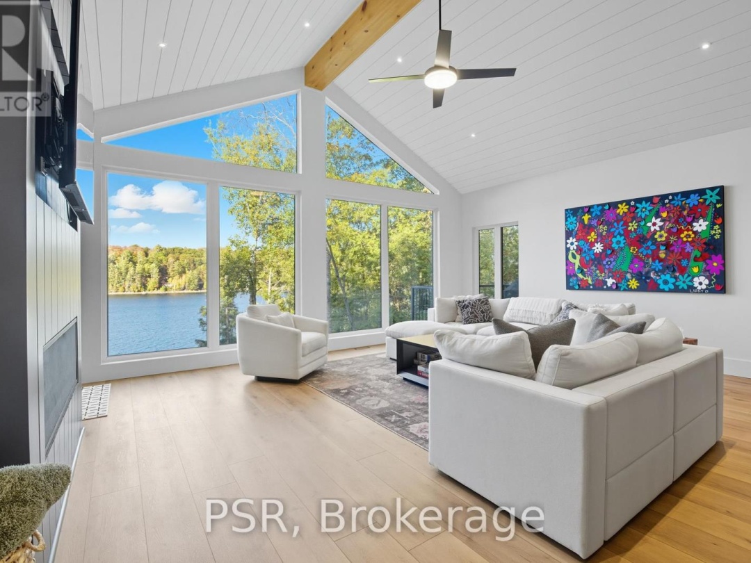 1399 BAYBREEZE LANE, 