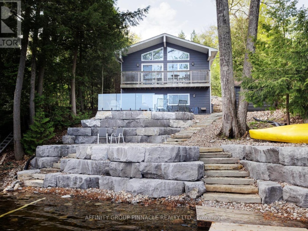 1403 Crystal Lake Road, Crystal Lake