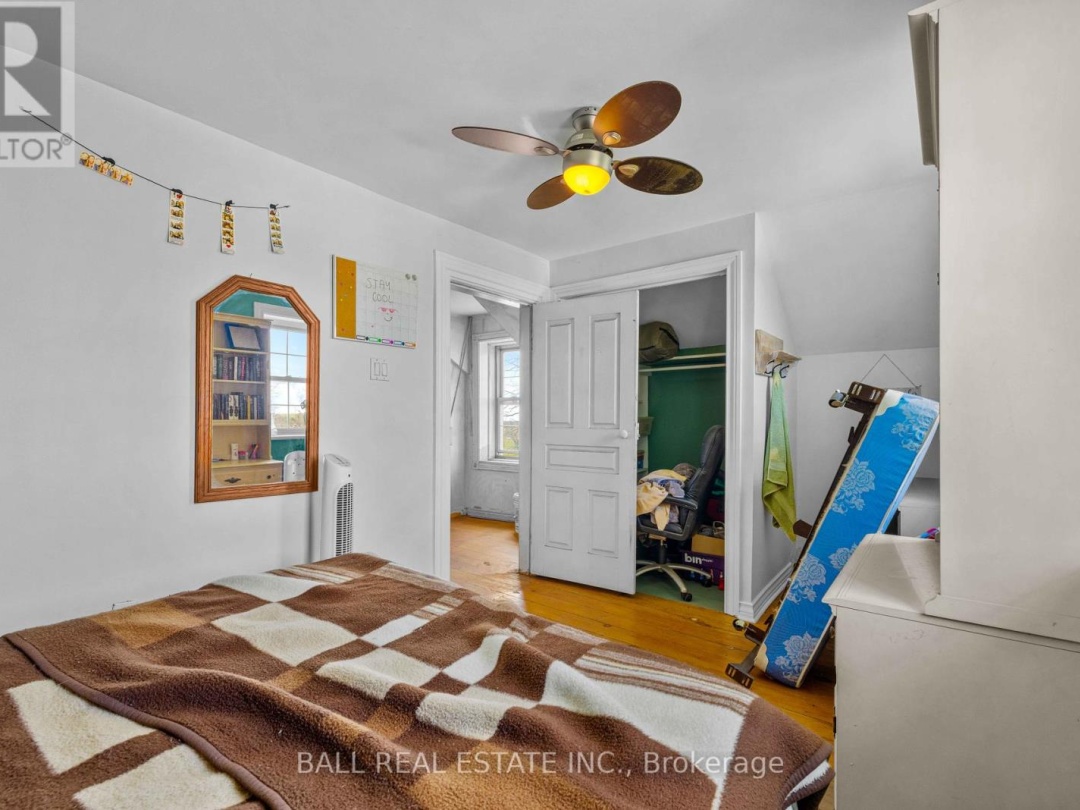 589 COUNTY ROAD 8, 