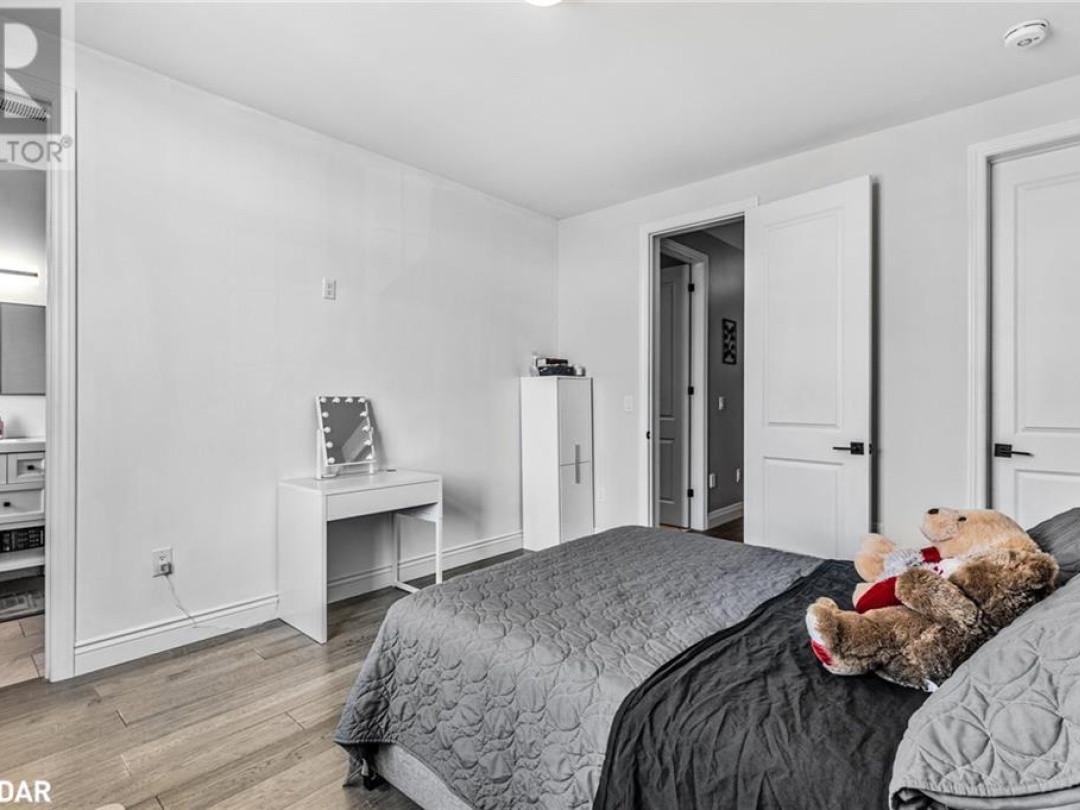 3075 Orion Blvd Boulevard, Orillia