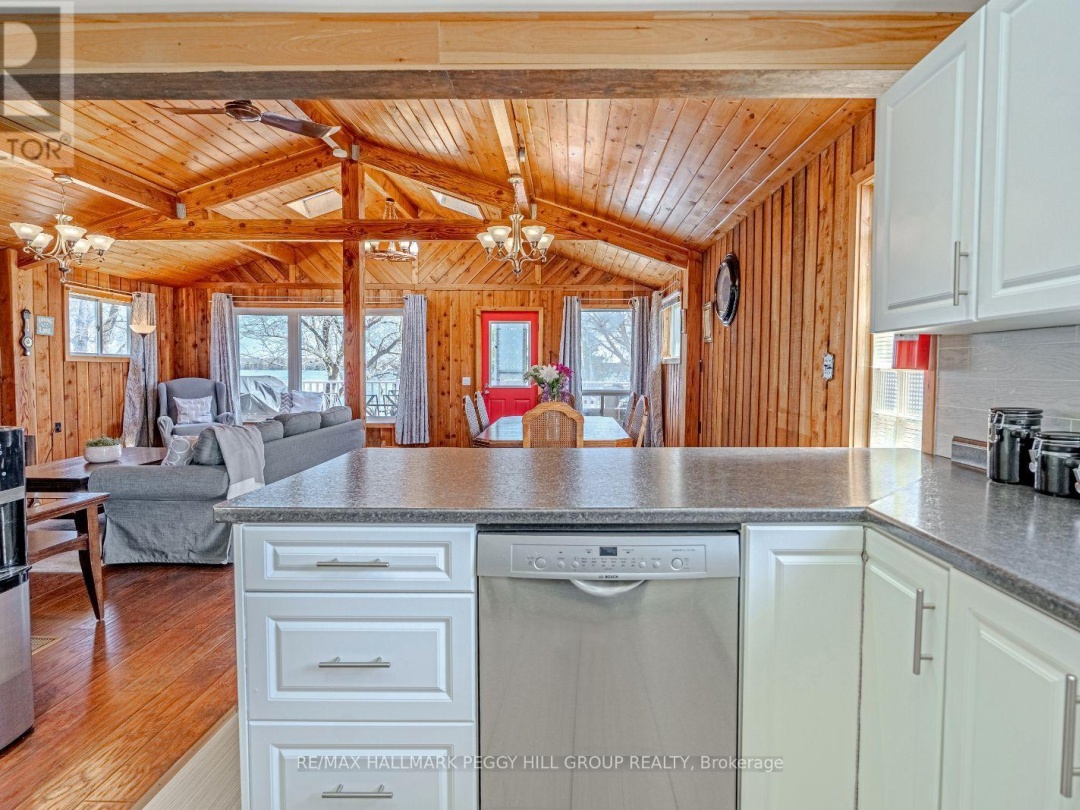 185 Avery Point Road, Dalrymple Lake