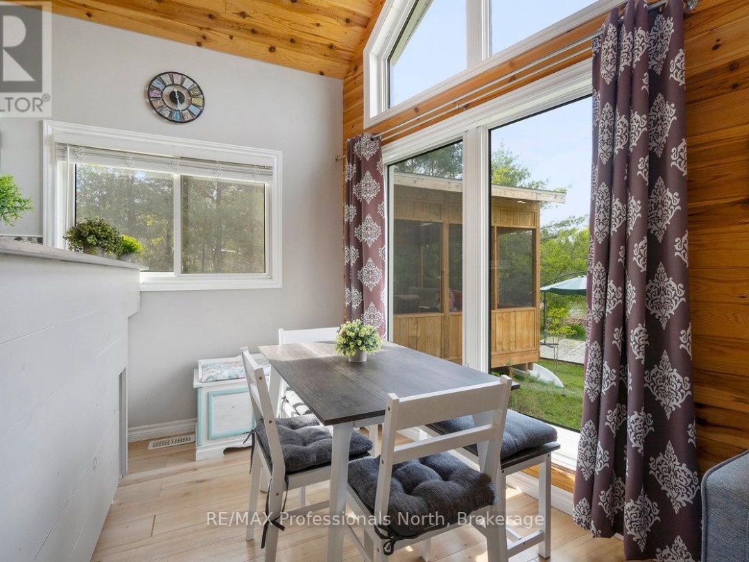 1059 TIFFANY LANE, 