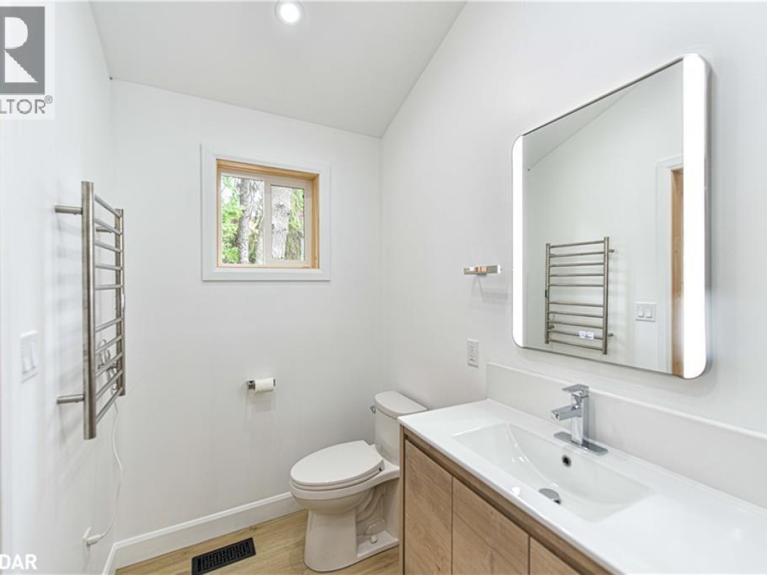 274 MISSISSAGA Street W, 