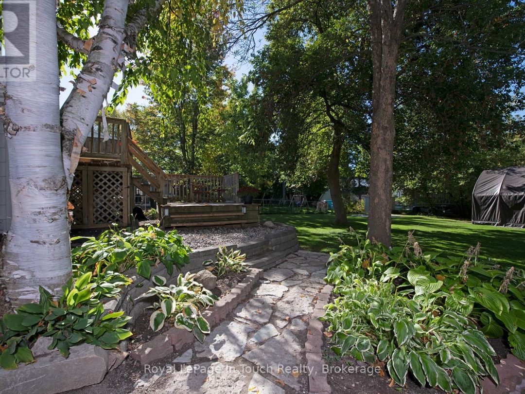 8 CYRIL MARTIN PLACE, 