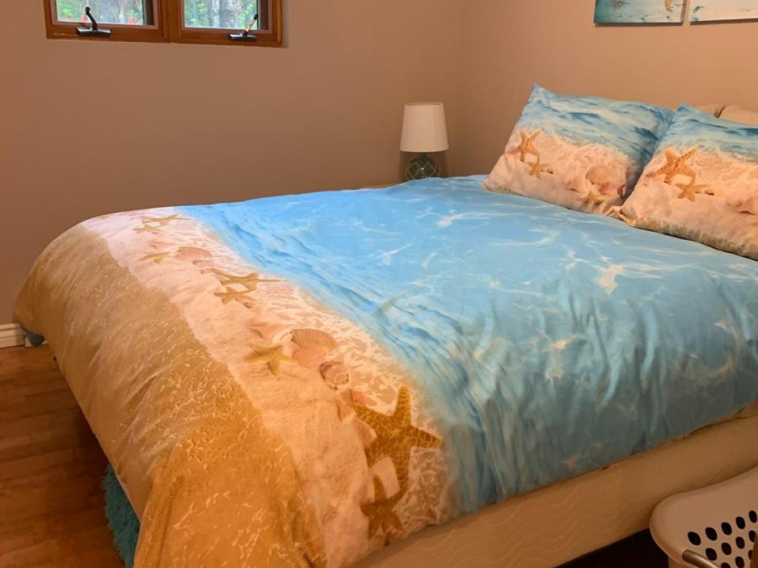 6213 Kennisis Lake Road, Kennisis Lake
