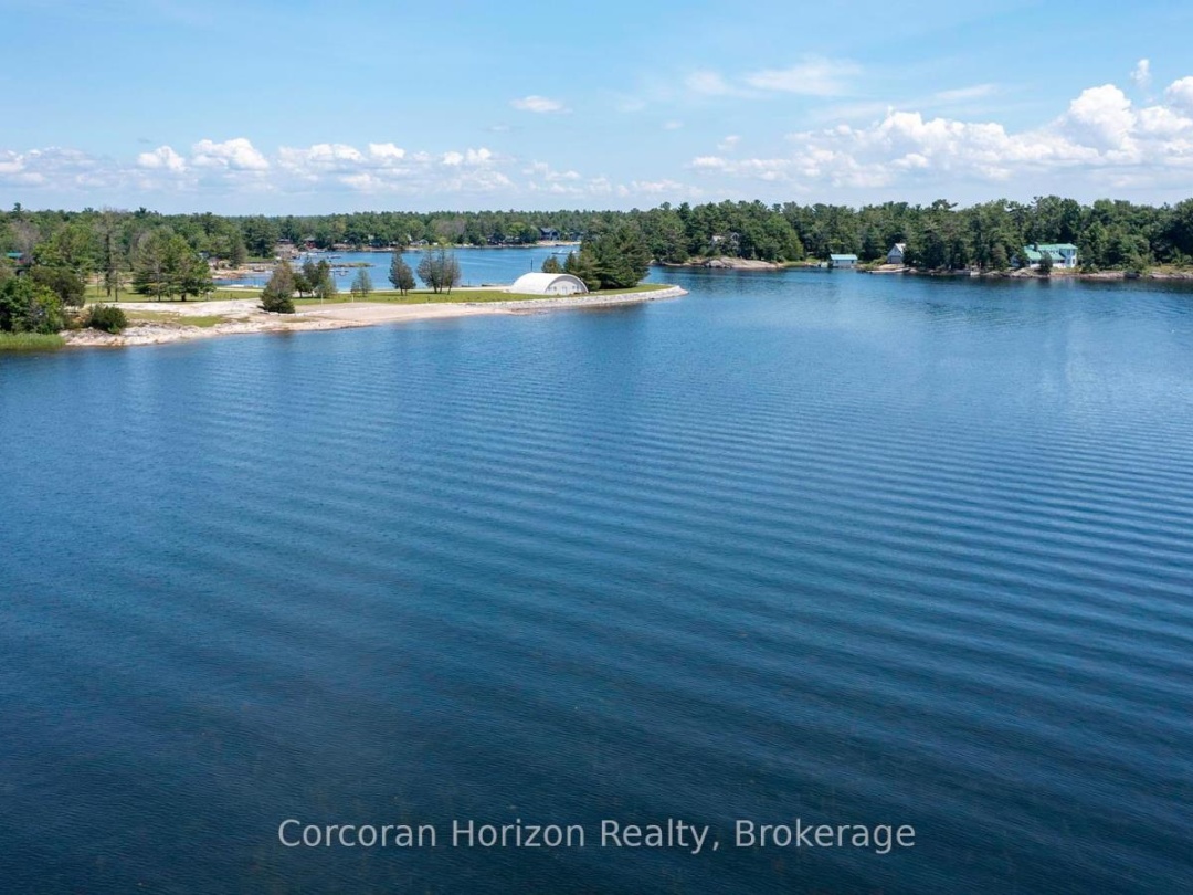 68 Wolverine Beach Rd, Georgian Bay