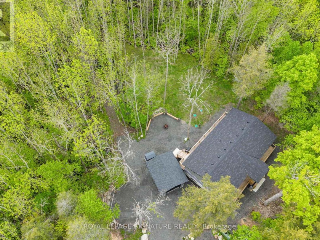 44 SUNNYSHORE PARK DRIVE, McKellar