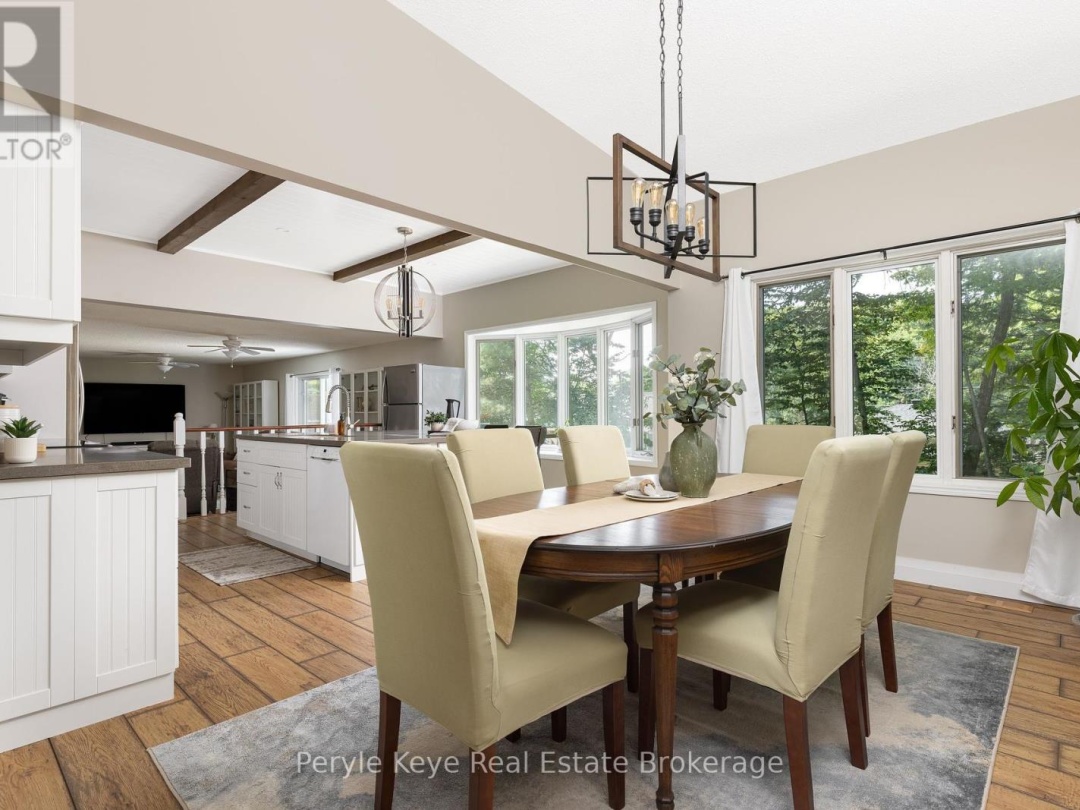 8 SHAW CRESCENT, 