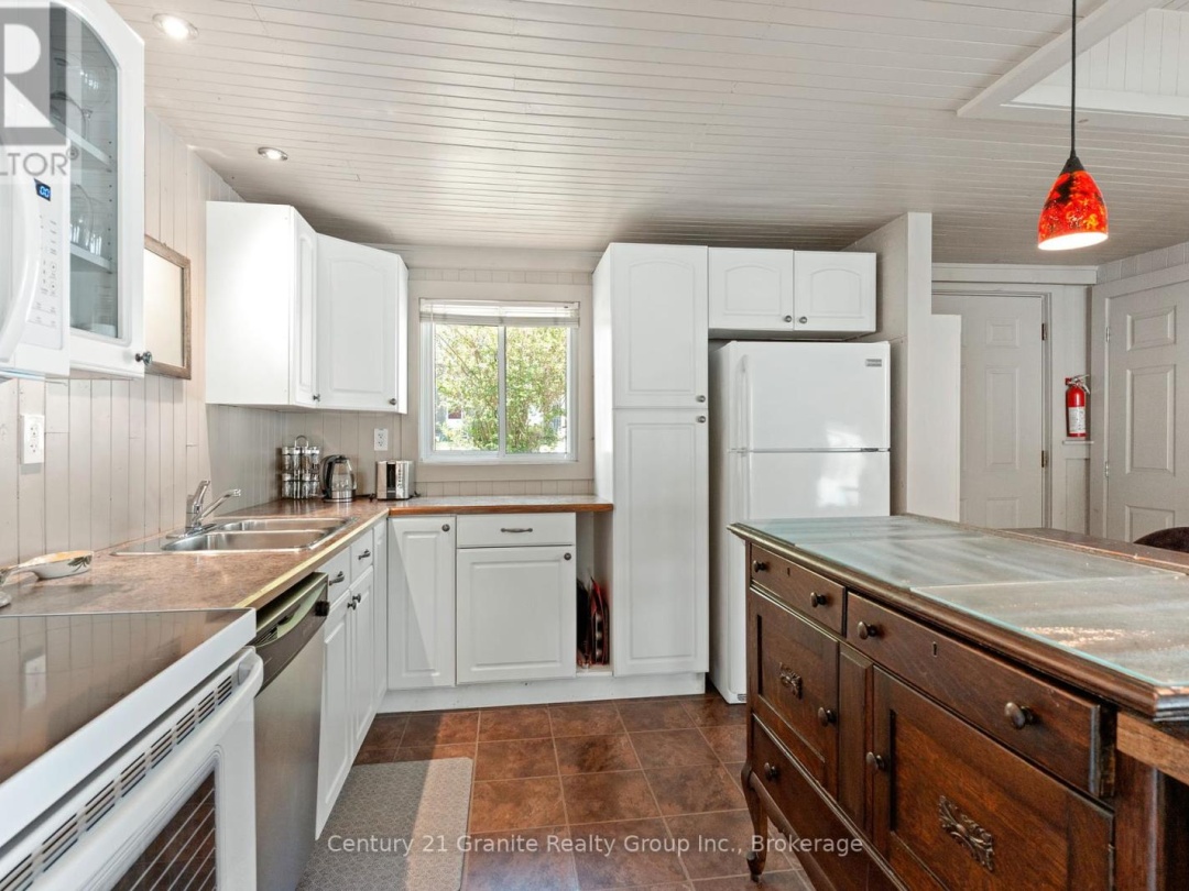 359 AVERY POINT ROAD, 