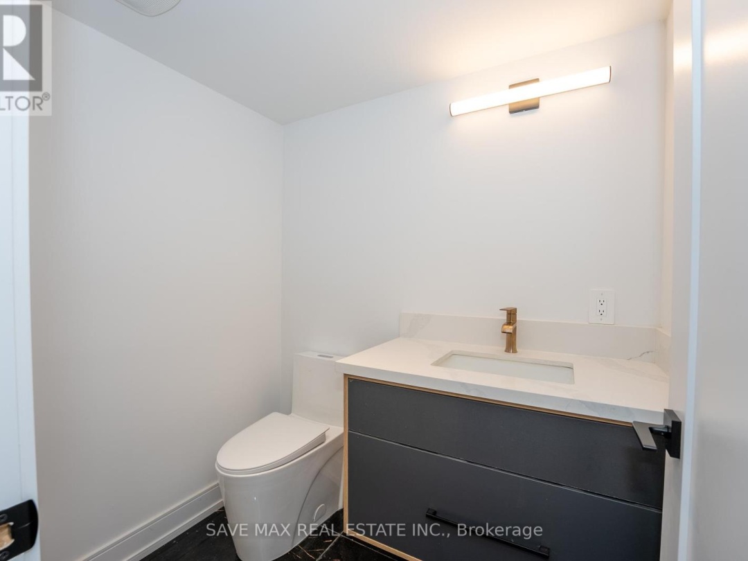 3775 SUNBANK CRESCENT, 