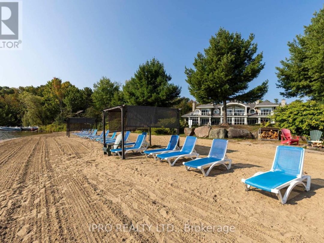 16 1869 Muskoka Rd 118 West Road, Lake Muskoka