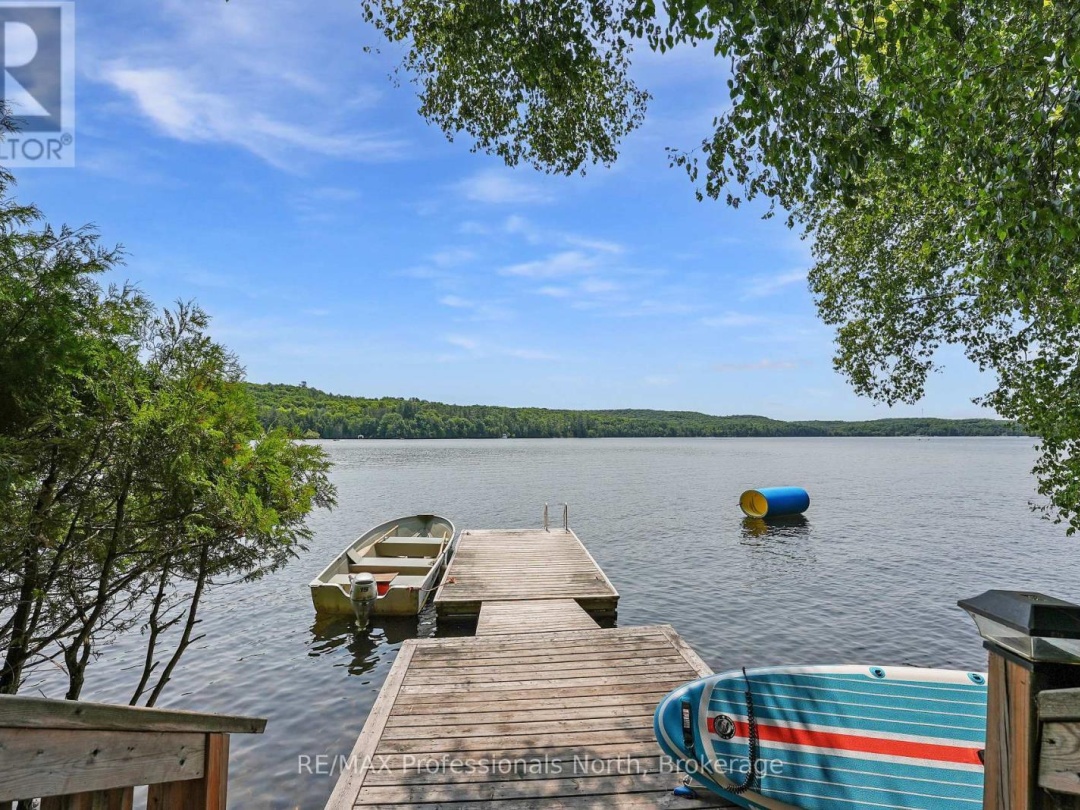 1089 AUTUMN LANE, 