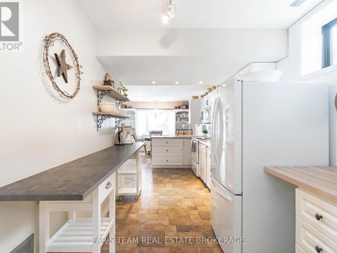 238 ROBINS POINT ROAD, 