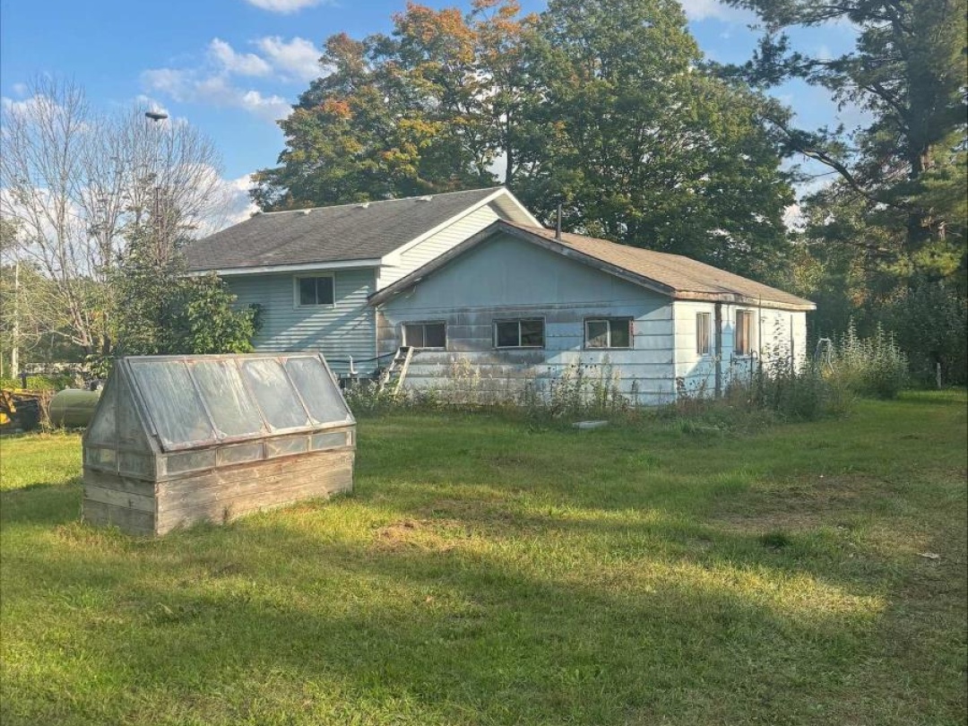 3138 ROBB COURT, 