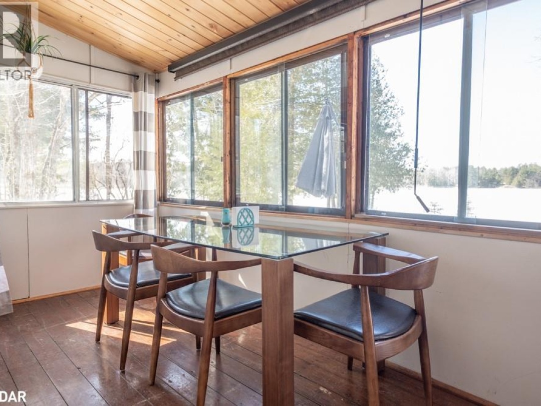 43 GATEWOOD Road, 