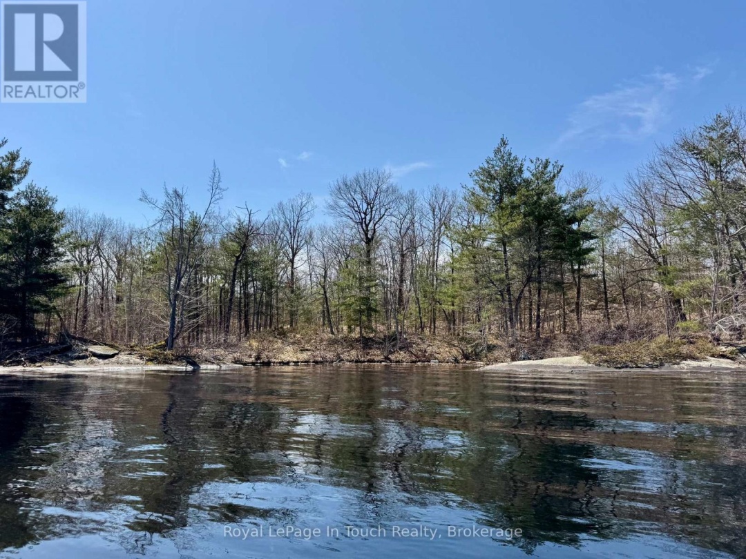1958 Six Mile Lake Shore, Six Mile Lake