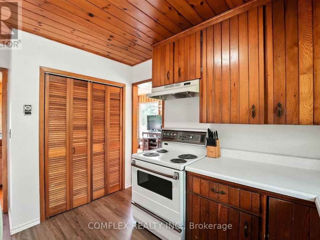 633 GRAND ISLAND, 