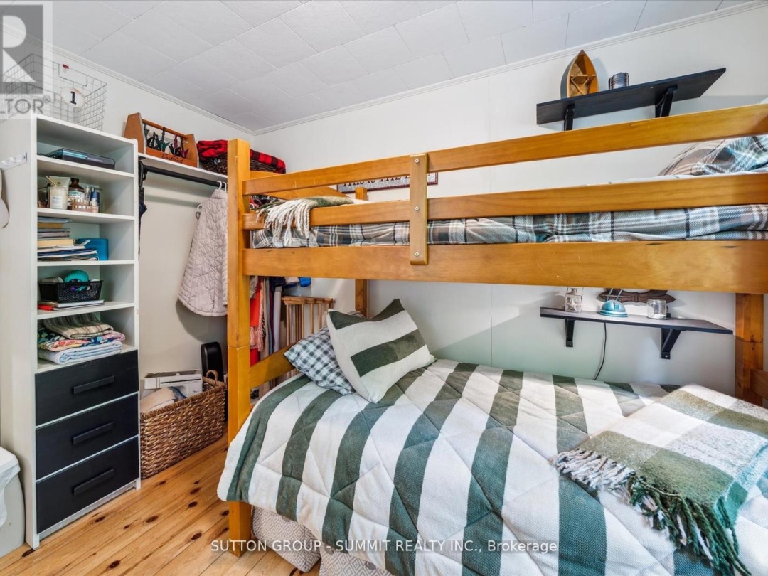 17 SUGARBUSH LANE, 