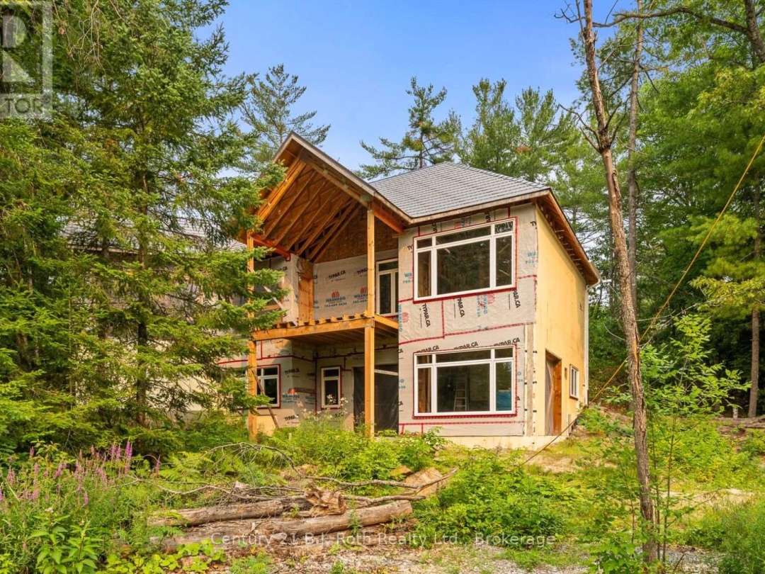 8126 OAKRIDGE DRIVE, 