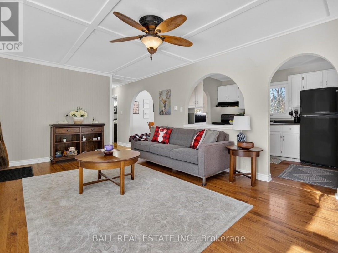 25 BAYVIEW ESTATE ROAD, 