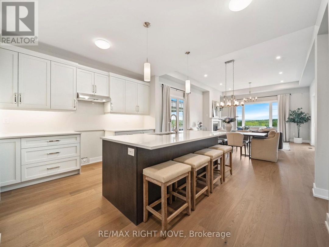 3192 Orion Boulevard, Orillia