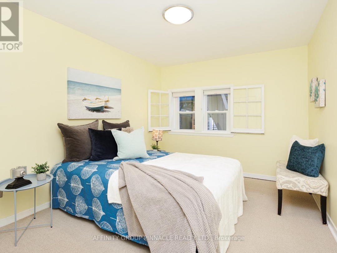 14 ORIOLE ROAD, Cameron Lake