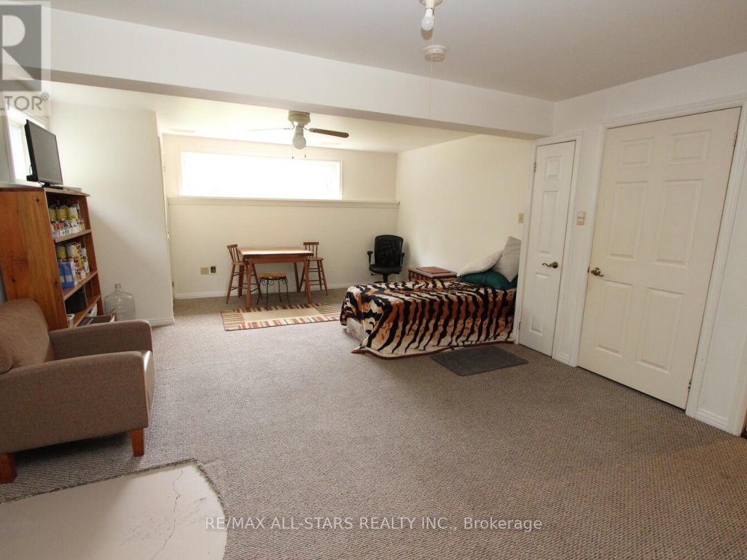 33 TATES BAY ROAD, 