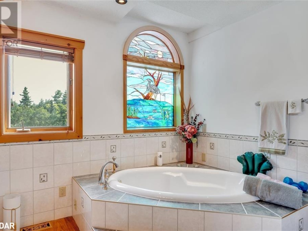 48 Sturgeon Glen Road, Sturgeon Lake