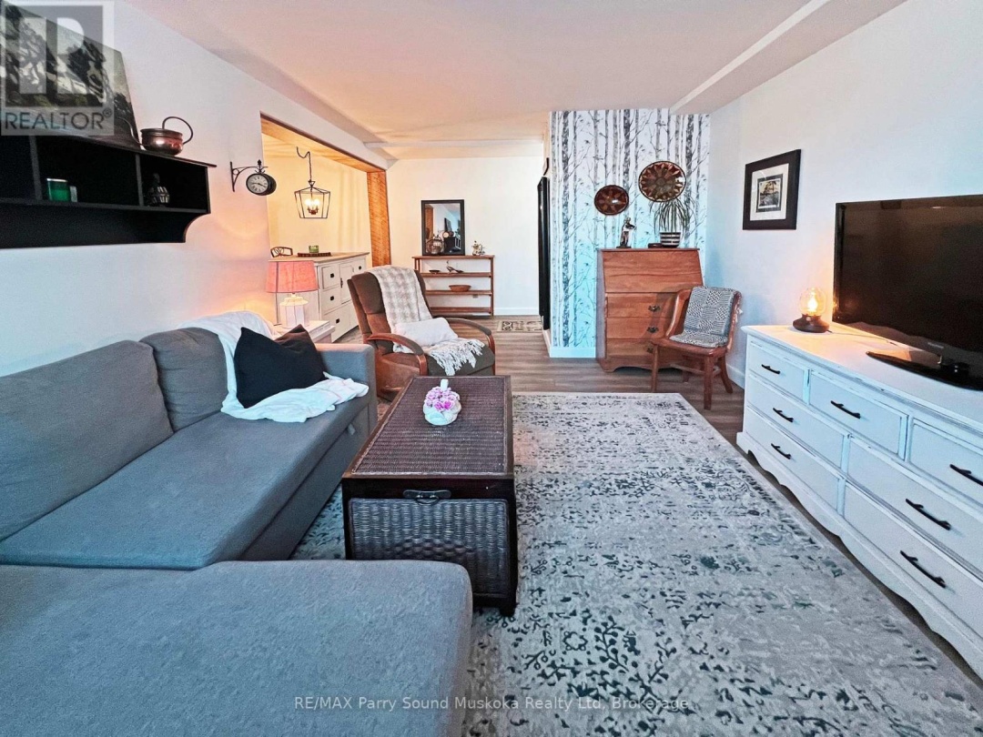 4 - 118 ISABELLA STREET, Parry Sound