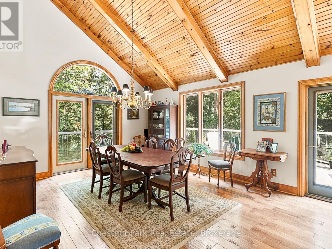 1003 Arnott Lane, Redstone Lake
