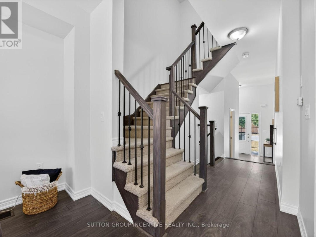 17 CHURCHLEA MEWS, 