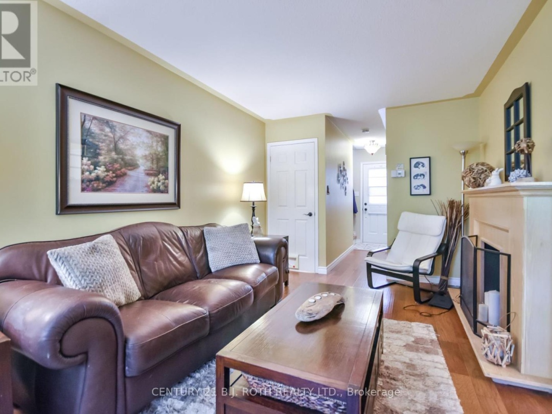 17 VIVIAN LANE, 