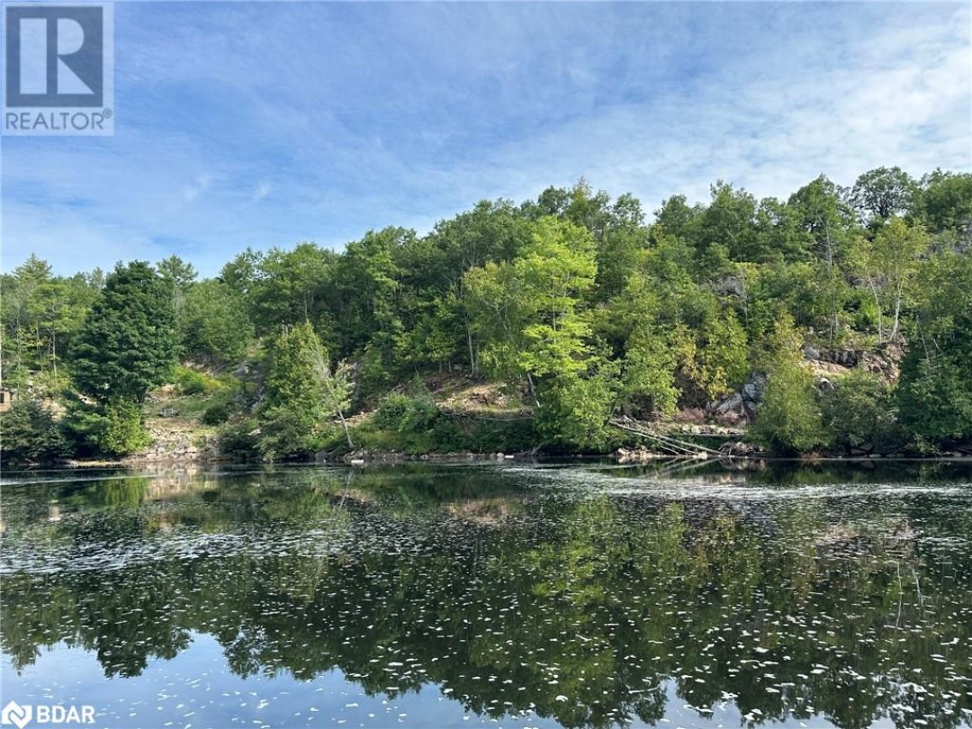 3950 Severn River Shore, Severn Lake