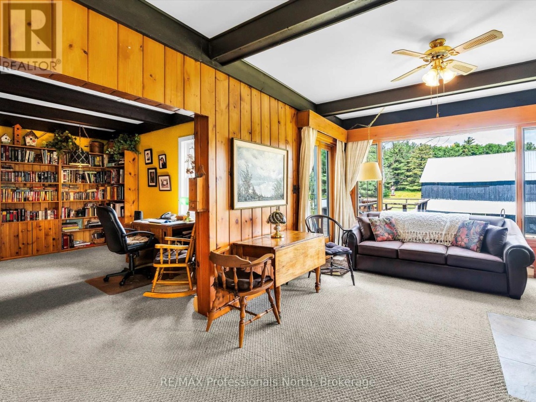 1069 KIRK LINE E, 