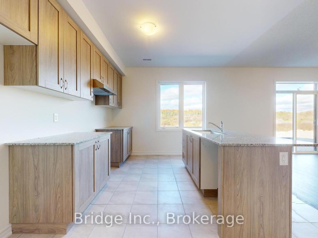 12 HILLCROFT WAY, 