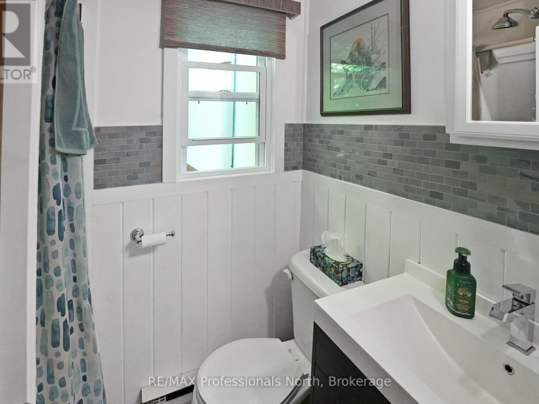 1089 AUTUMN LANE, 