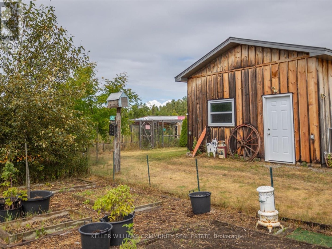 372 COUNTY ROAD 41 ROAD, 