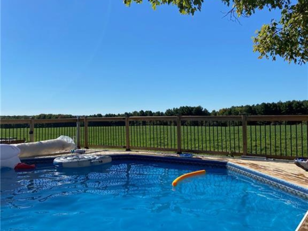 650 Mertz Corner Road, Tiny
