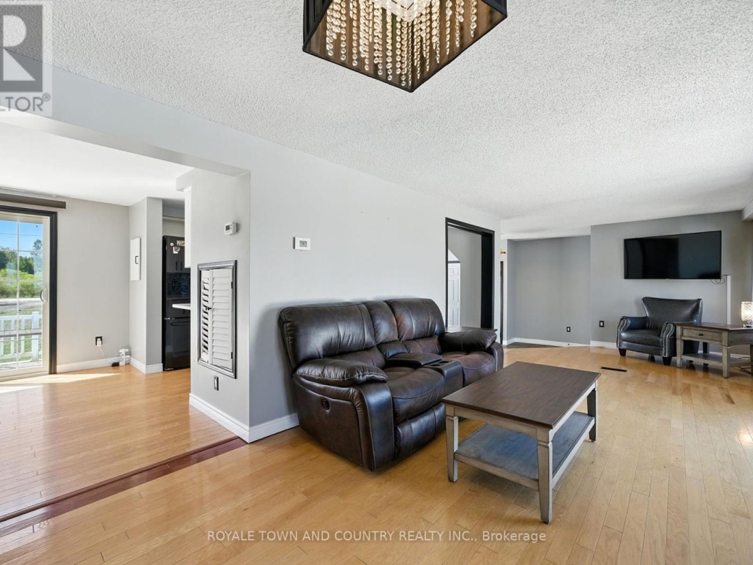 128 PEARNS ROAD, 