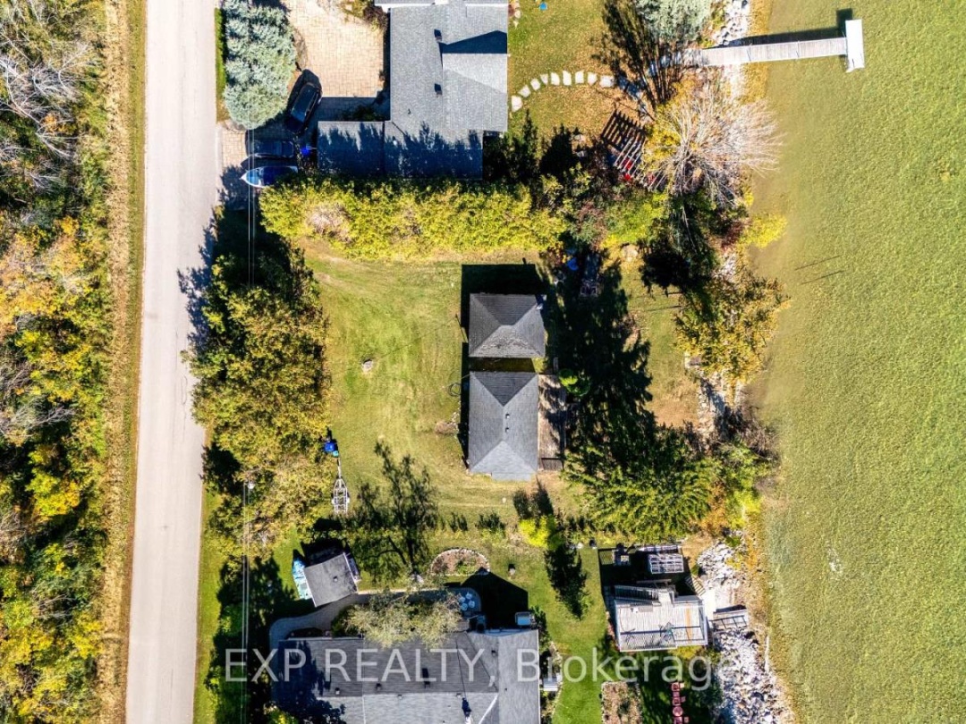 255 MOON POINT DRIVE, 