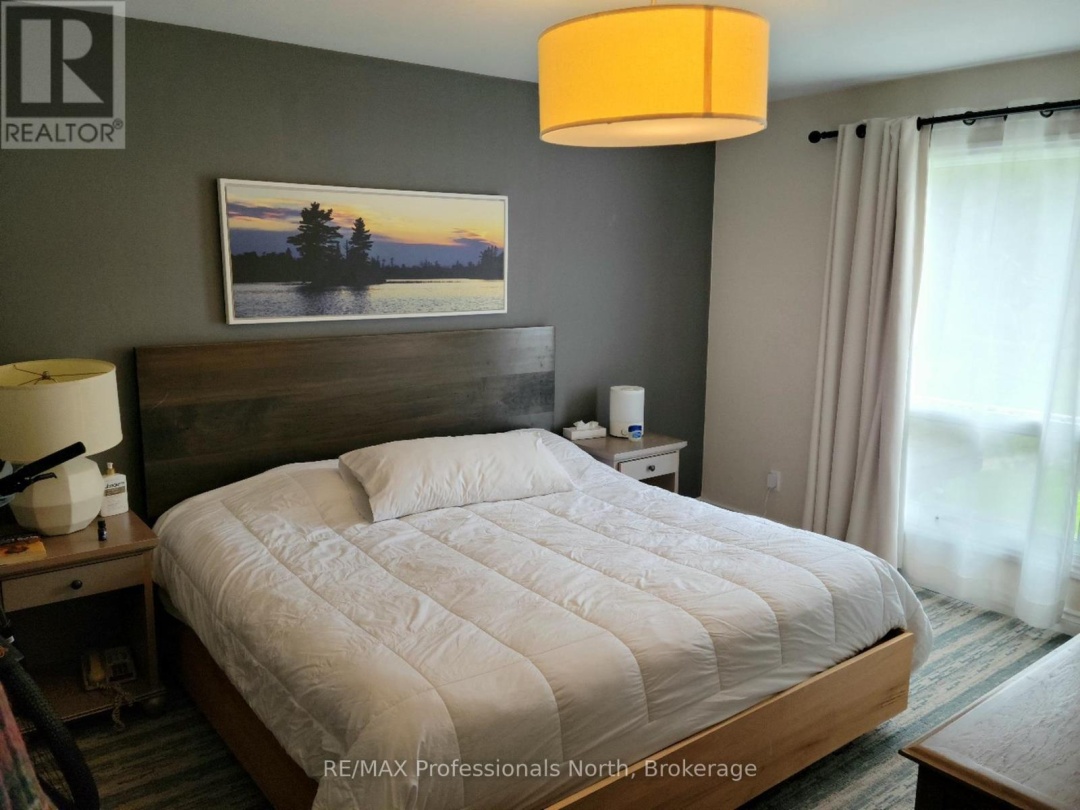 54-207 - 1235 DEERHURST DRIVE, Peninsula Lake