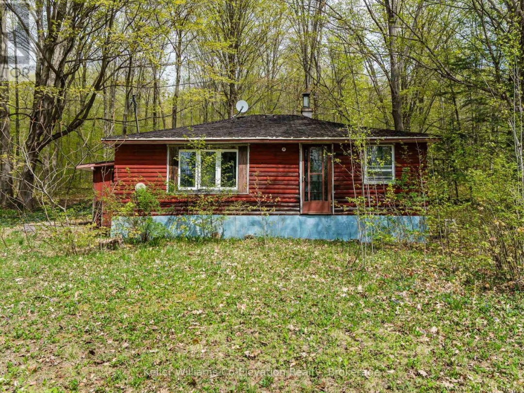 1467 ROSEMOUNT ROAD, 